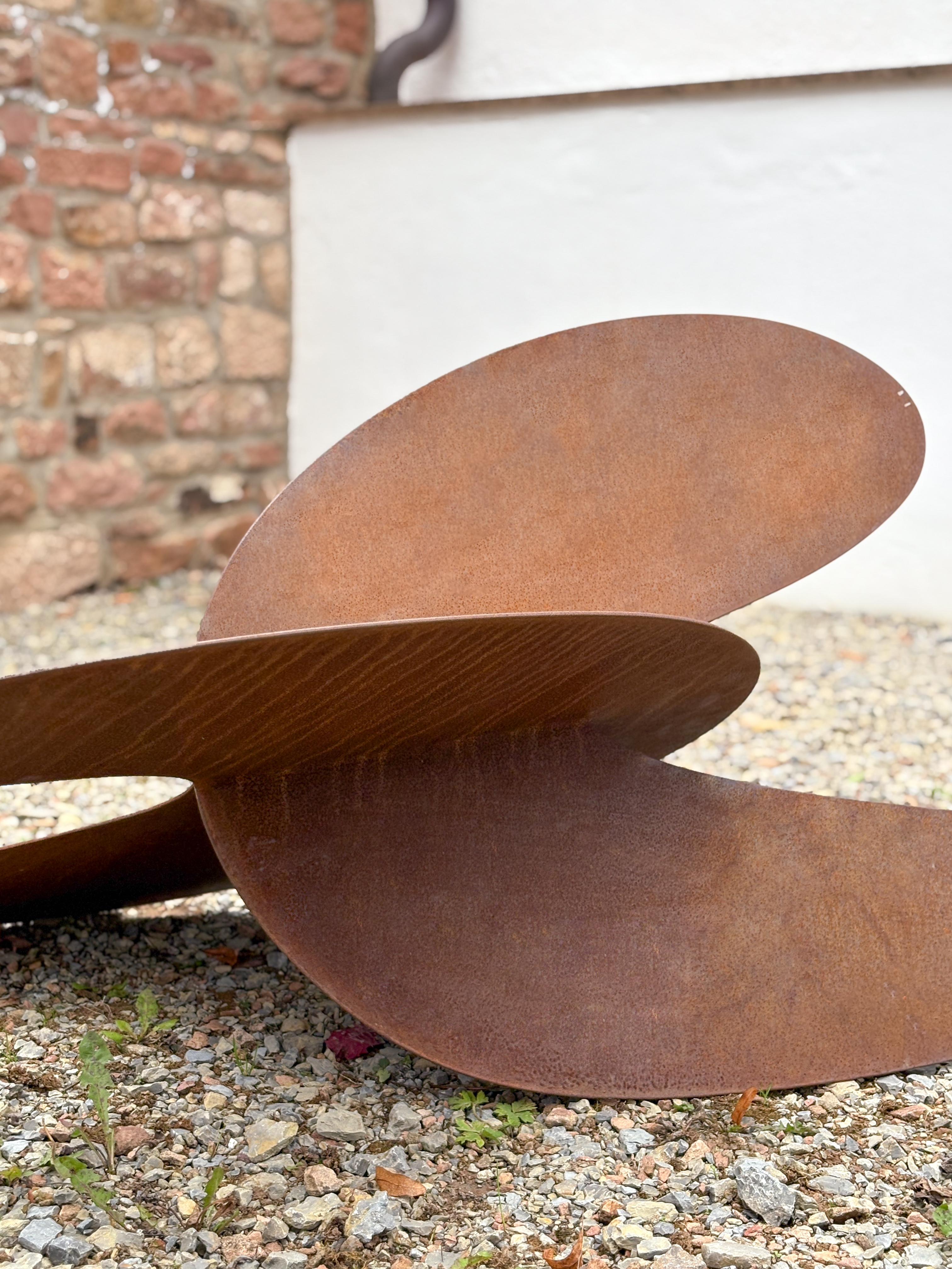 JORINDE VOIGT & MICHAEL SAILSTORFER  - CHARGE/d | Salon Kennedy bittet aufs Land | 18.10. — 21.12.2025